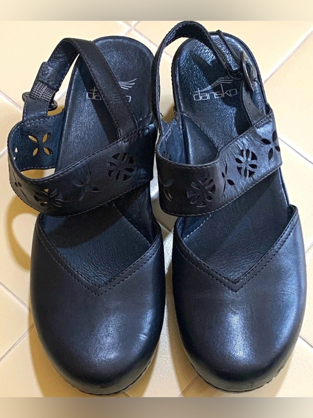 Dansko Trista Black Leather Slingback Wedge Heel Clogs Cut-Out  EU 37 US 7